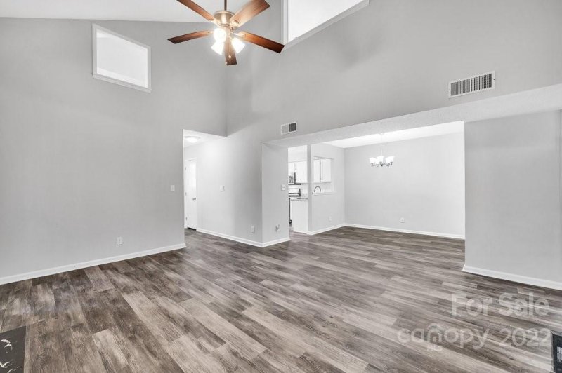 Property image 4 at 6041 Pinebark Court, Charlotte, NC 28212