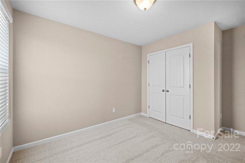 Property image 3 at 5820 Pepperpike Way, Charlotte, NC 28213