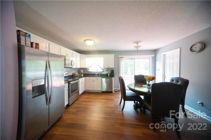 Property image 3 at 2146 Redberry Lane, Conover, NC 28613