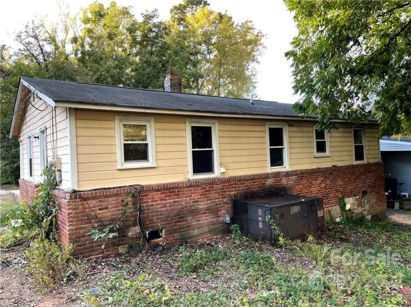 Property image 3 at 6510 W Rockwell Boulevard, Charlotte, NC 28269