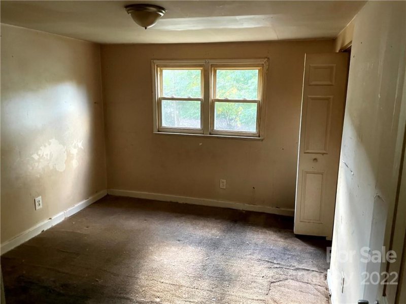 Property image 4 at 6510 W Rockwell Boulevard, Charlotte, NC 28269