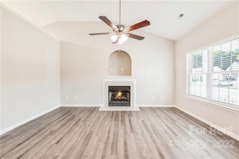 Property image 5 at 1928 Nigel Court, Charlotte, NC 28213