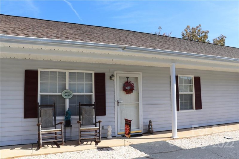 Property image 2 at 126 24th Street, Hickory, NC 28601