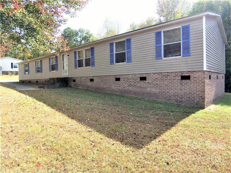 Property image 3 at 142 Crown Court, Kings Mountain, NC 28086