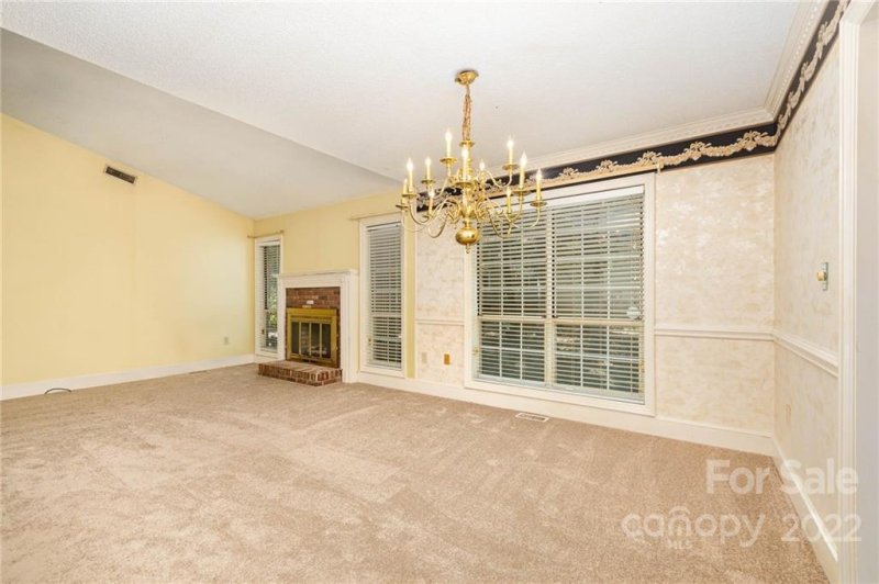 Property image 5 at 2928 Cherry Blossom Court, Fort Mill, SC 29715
