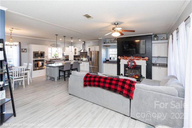 Property image 4 at 11 Timbers Edge Lane, Fairview, NC 28730