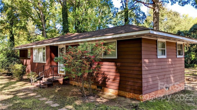 Property image 2 at 307 Springdale Drive, York, SC 29745