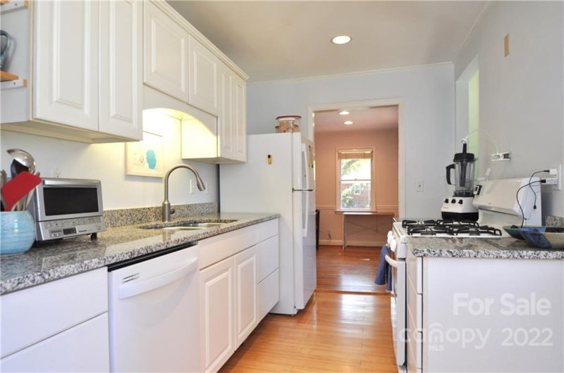 Property image 5 at 316 Fieldbrook Place, Charlotte, NC 28209