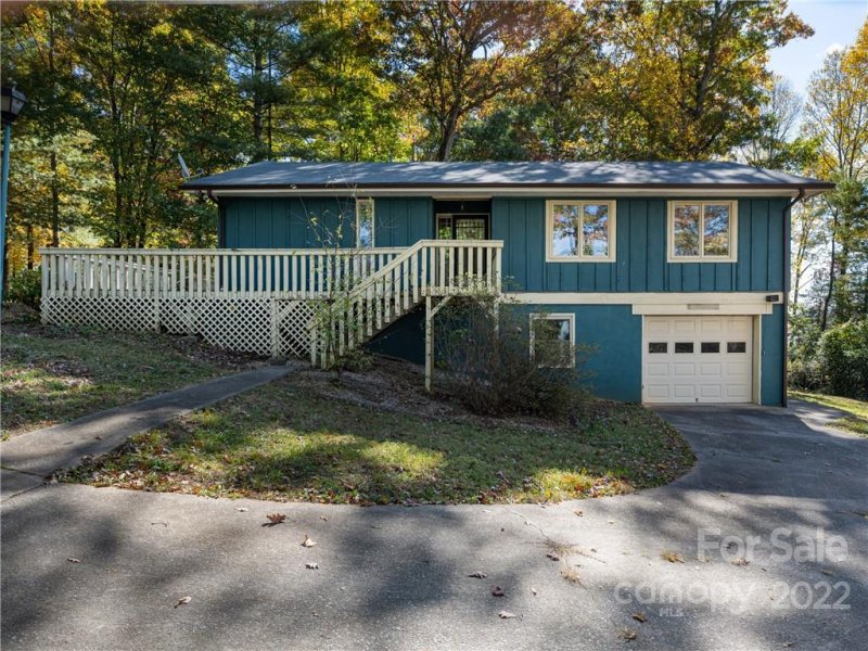 Property image 2 at 41 Wildwood Circle, Fletcher, NC 28732