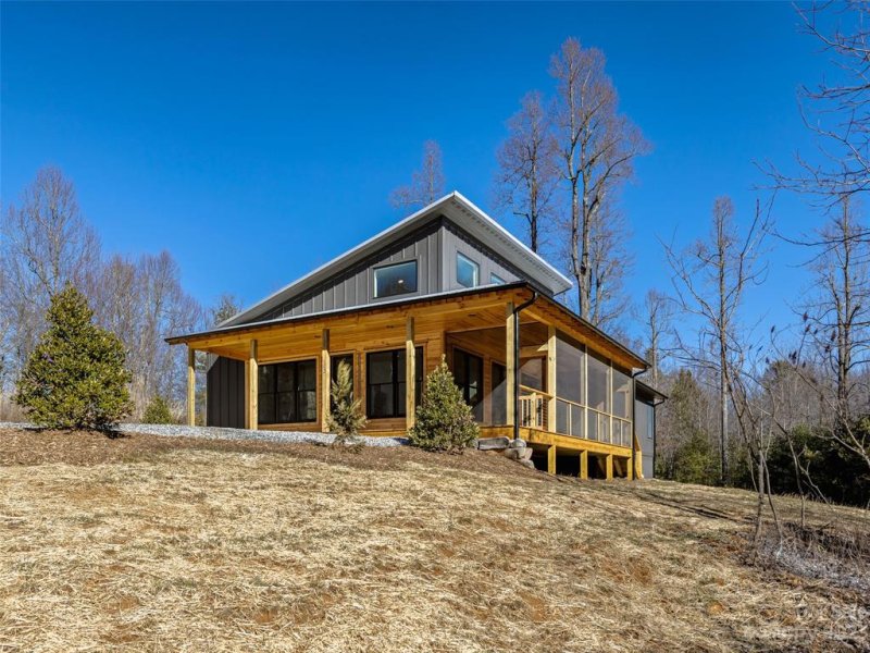 Property image 5 at 13 Small Creek Road, Brevard, NC 28712