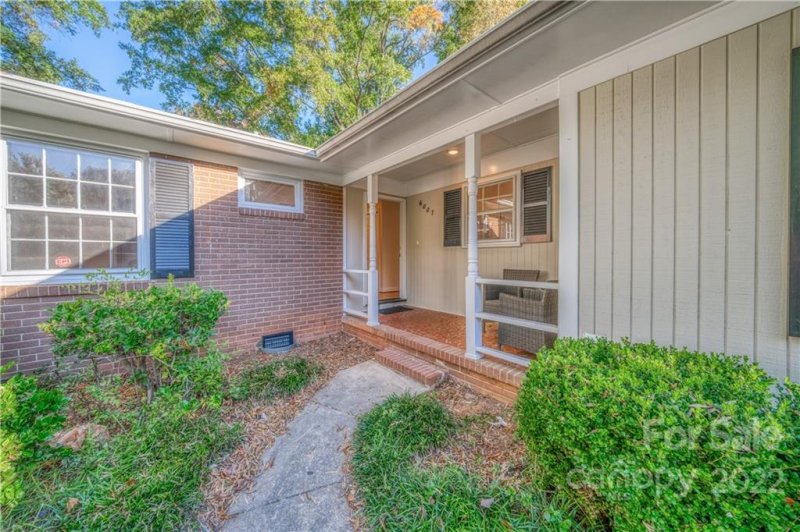 Property image 2 at 6007 Charing Place, Charlotte, NC 28211
