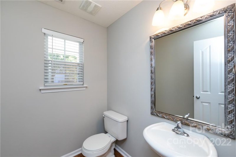 Property image 3 at 7812 Rabbits Foot Lane, Charlotte, NC 28217