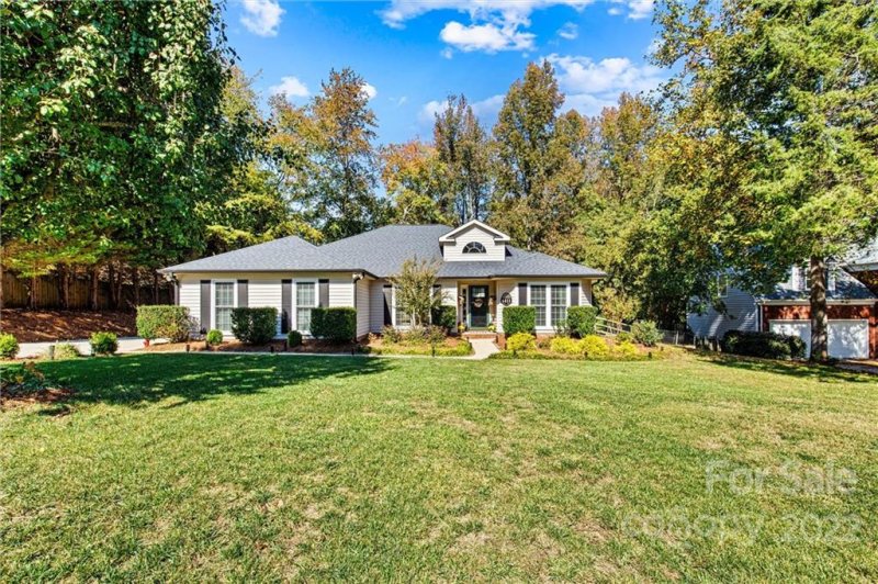 Property image 2 at 1411 Pine Needle Lane, Mooresville, NC 28115