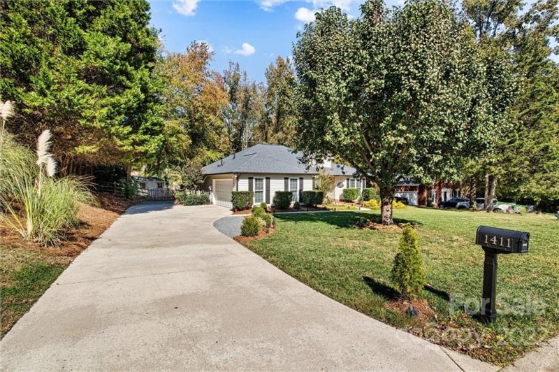 Property image 3 at 1411 Pine Needle Lane, Mooresville, NC 28115