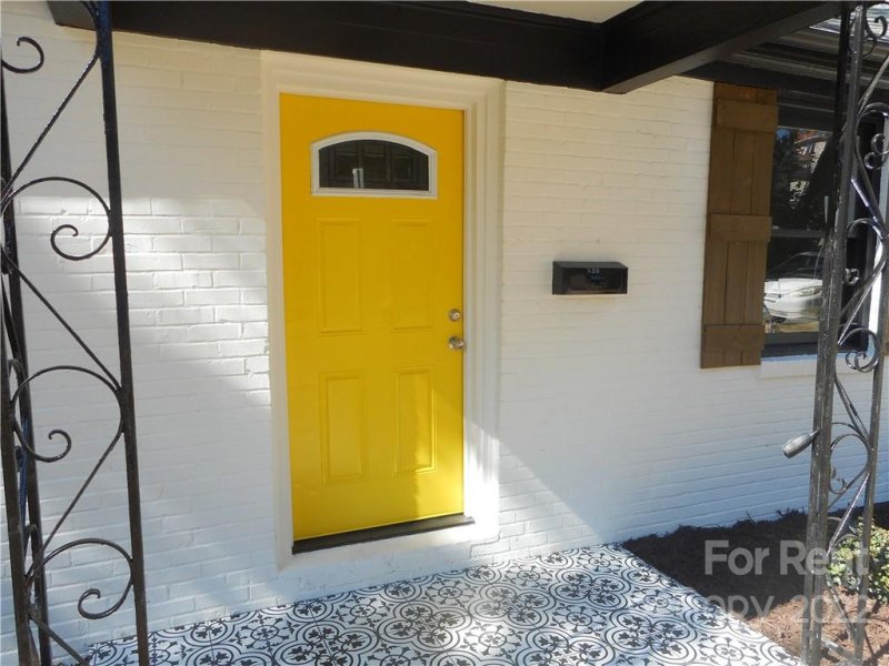 Property image 2 at 236 S Sycamore Street, Charlotte, NC 28202