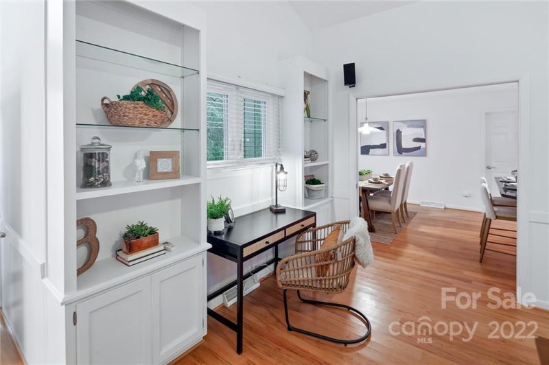 Property image 5 at 2625 Innsbrook Road, Charlotte, NC 28226