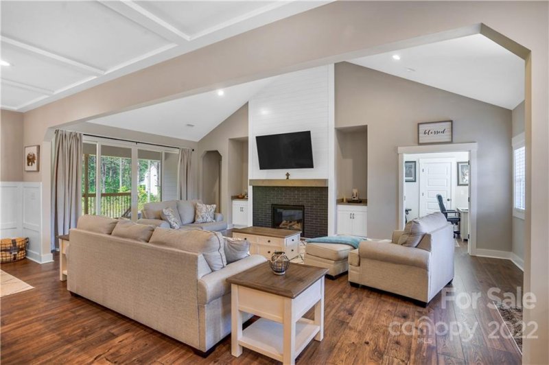 Property image 5 at 308 Grassy Ridge Court, Clover, SC 29710