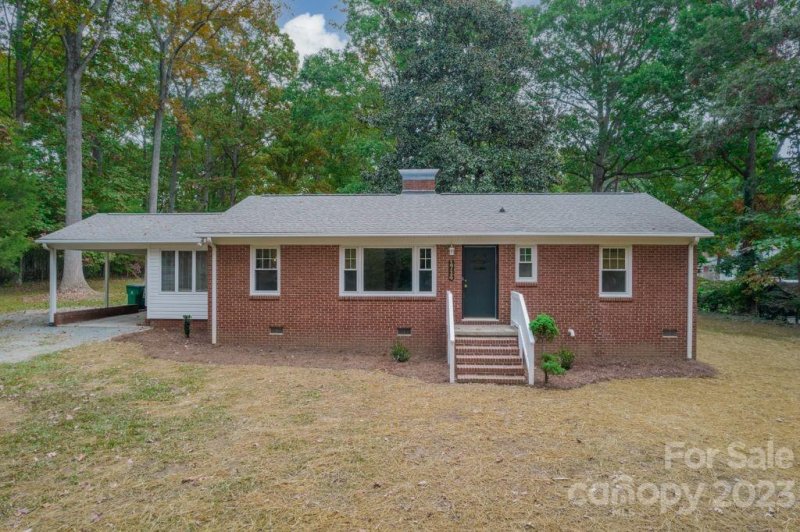 Property image 3 at 1714 Oak Street, Charlotte, NC 28269
