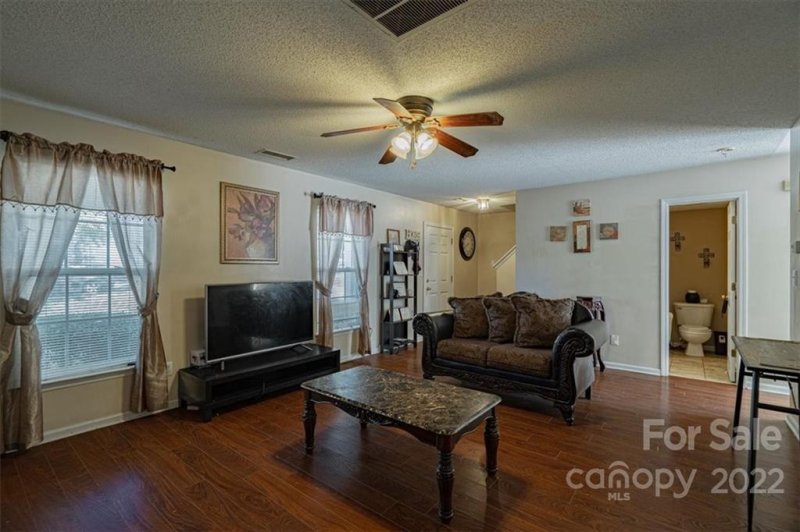 Property image 3 at 7137 Cobden Lane, Charlotte, NC 28216