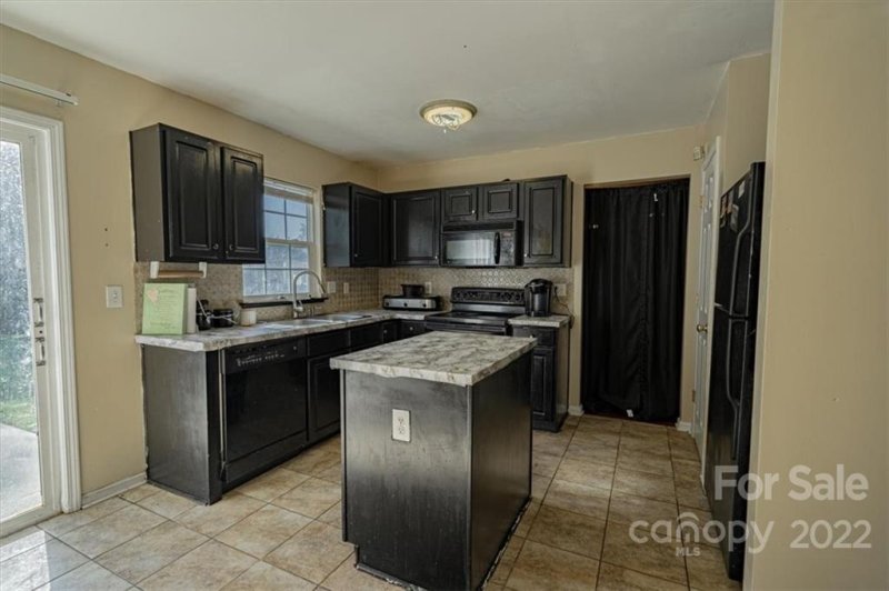 Property image 4 at 7137 Cobden Lane, Charlotte, NC 28216