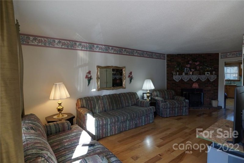 Property image 3 at 1330 5th Street, Hickory, NC 28601