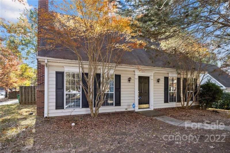 Property image 2 at 9003 Cedar Run Way, Charlotte, NC 28273