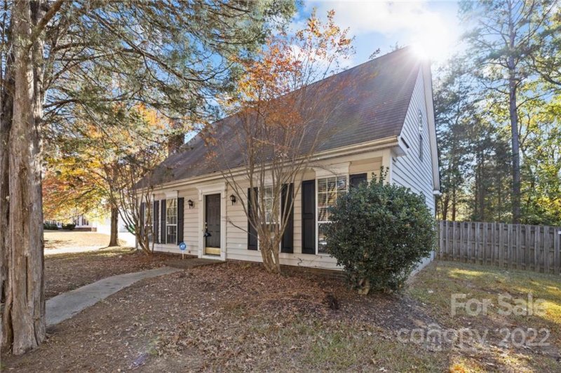 Property image 3 at 9003 Cedar Run Way, Charlotte, NC 28273