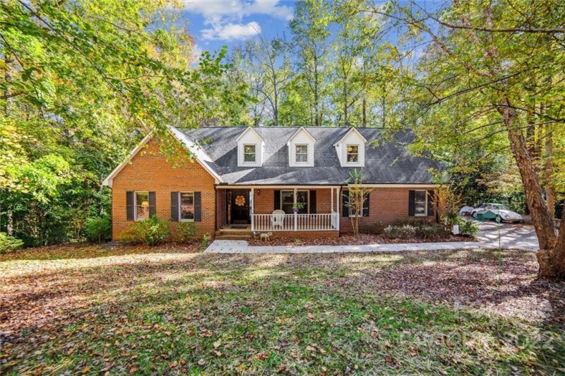 1218 Hunting Ridge Drive