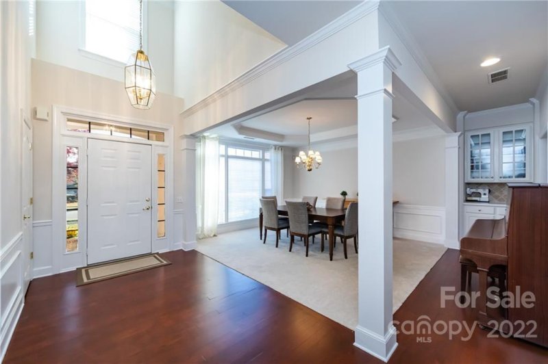 Property image 3 at 11120 Knight Castle Drive, Charlotte, NC 28277