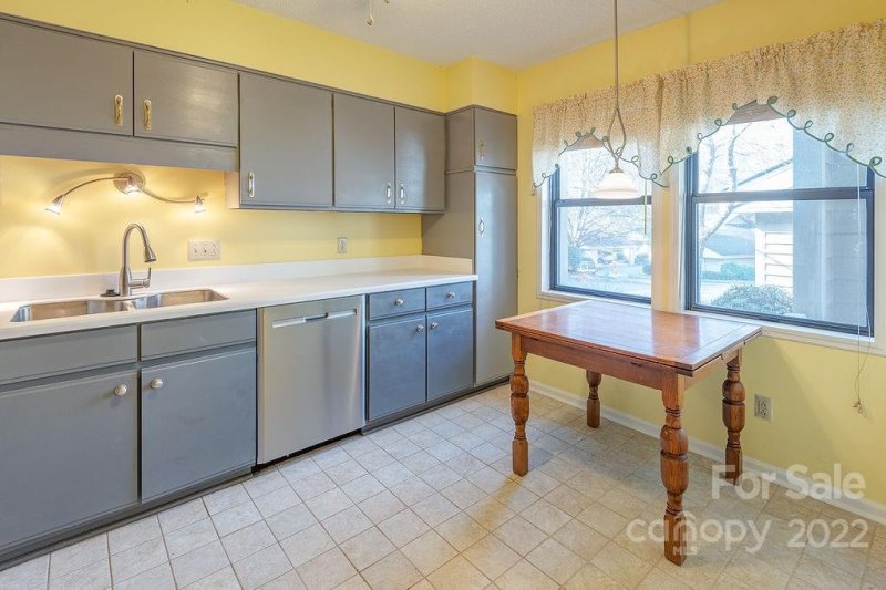 Property image 5 at 3702 Trinity Court, Asheville, NC 28805