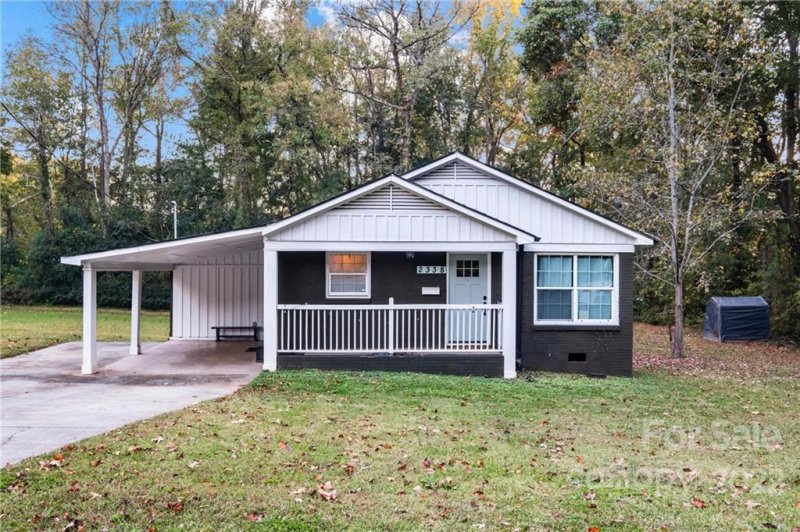 Property image 2 at 2338 Purser Drive, Charlotte, NC 28215
