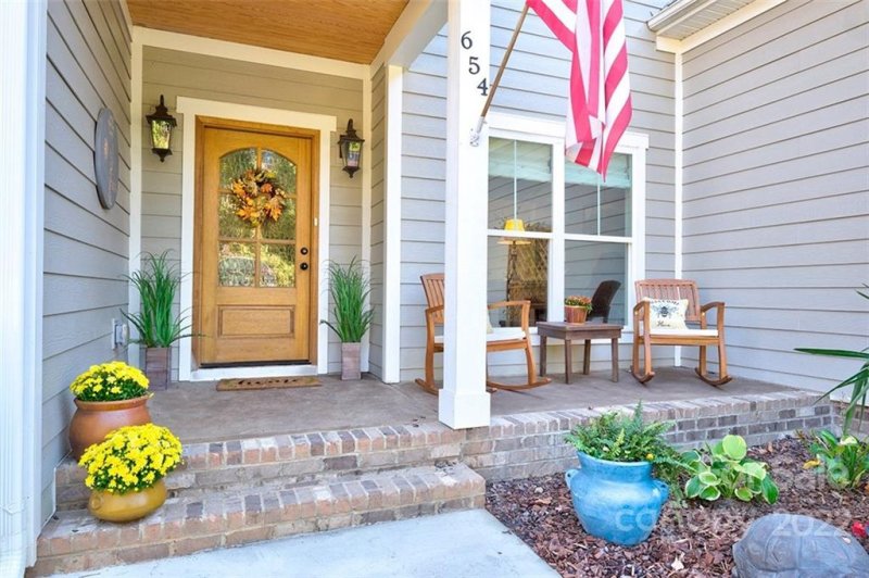 Property image 3 at 654 Sandbar Point, Lake Wylie, SC 29710