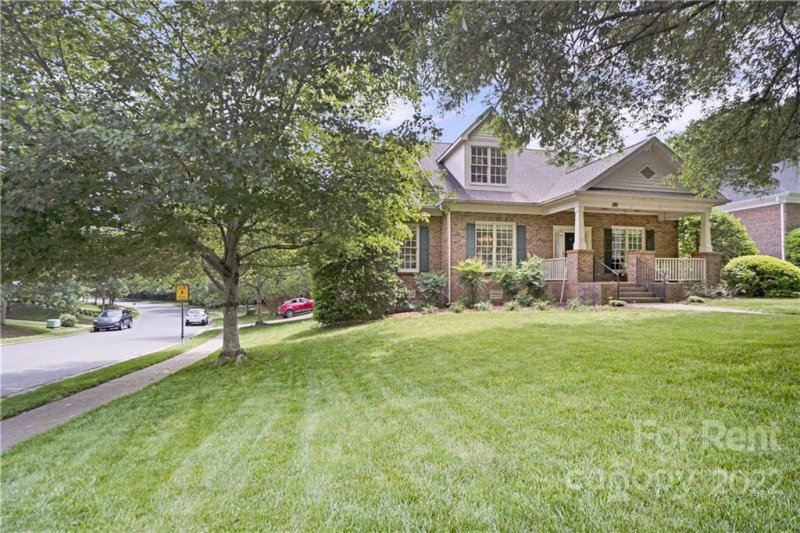 Property image 4 at 112 Mcconnell Drive, Davidson, NC 28036