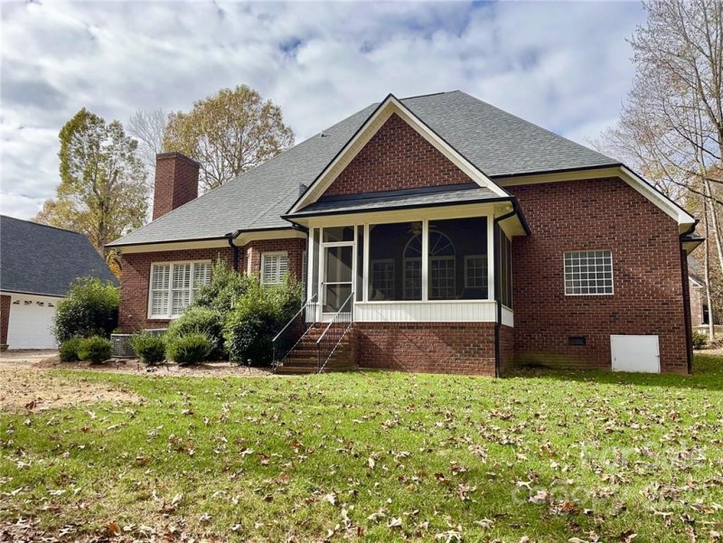 Property image 2 at 6376 Fox Chase Drive, Davidson, NC 28036