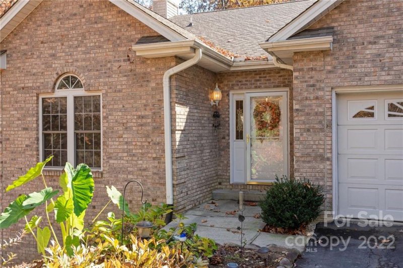 Property image 4 at 24 Fox Lair Lane, Hendersonville, NC 28791