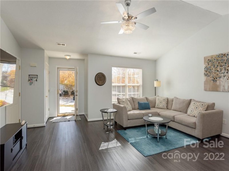 Property image 3 at 92 Wiltshire Circle, Fletcher, NC 28732