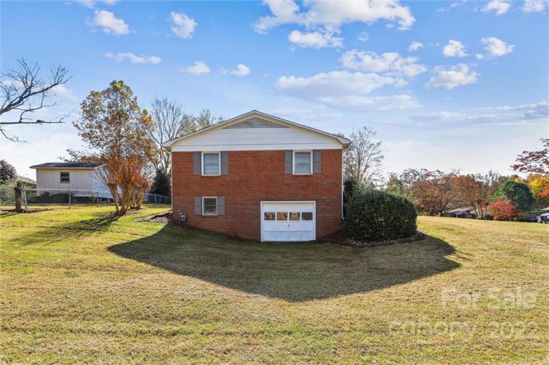 Property image 5 at 901 Tait Street, Lincolnton, NC 28092