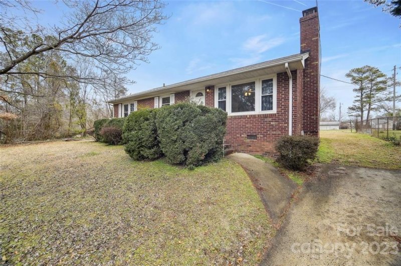 Property image 2 at 1247 Westover Circle, Rock Hill, SC 29732