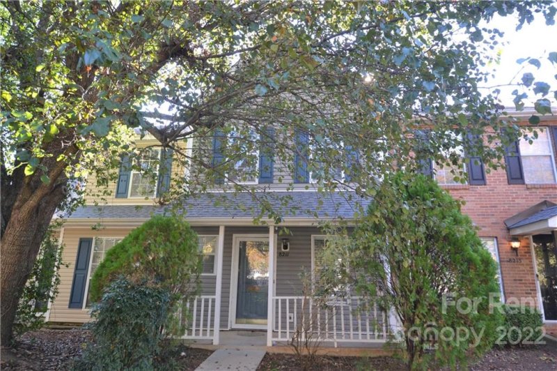 Property image 2 at 8211 Golf Ridge Drive, Charlotte, NC 28277