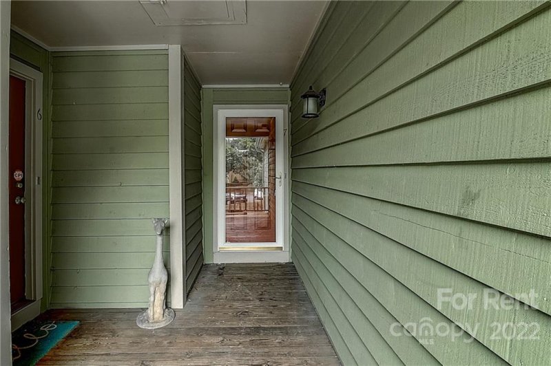 Property image 2 at 3216 Selwyn Farms Lane, Charlotte, NC 28209