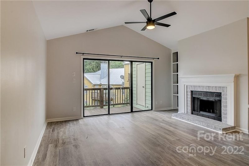 Property image 5 at 3216 Selwyn Farms Lane, Charlotte, NC 28209