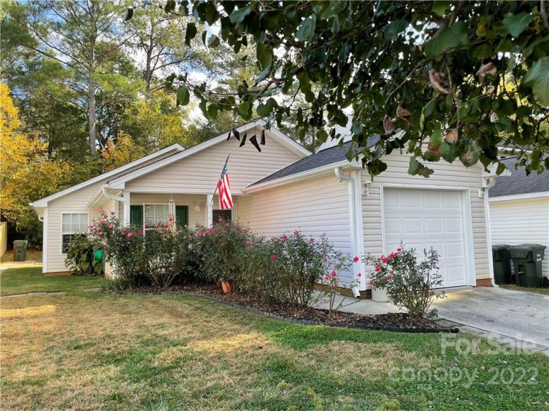 1512 Curlew Court