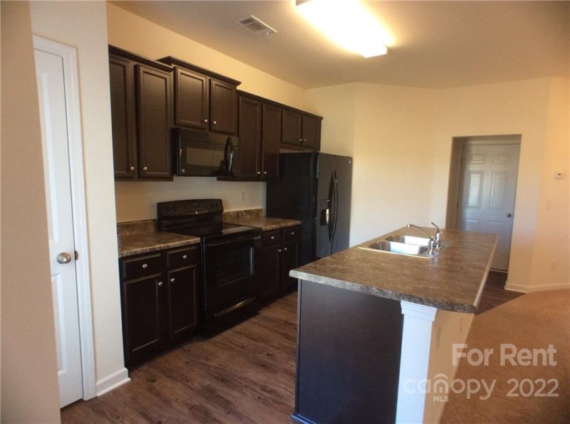 Property image 5 at 7627 Galvin Street, Charlotte, NC 28215