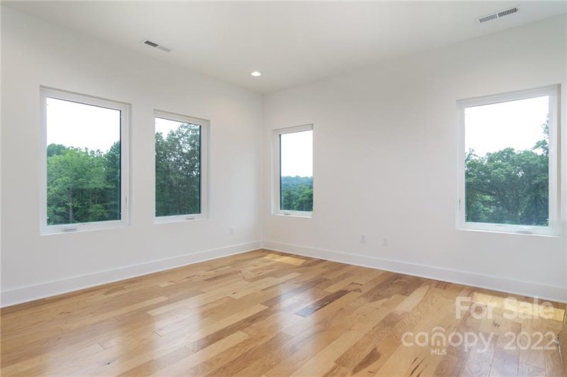 Property image 4 at 218 Torch Light Way, Asheville, NC 28806