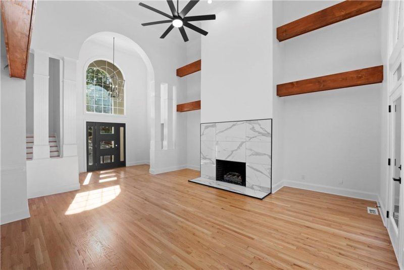 Property image 2 at 21400 Rosslare Court, Cornelius, NC 28031