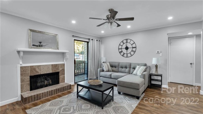 Property image 2 at 5020 Sardis Road, Charlotte, NC 28270