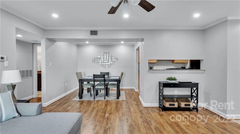 Property image 5 at 5020 Sardis Road, Charlotte, NC 28270