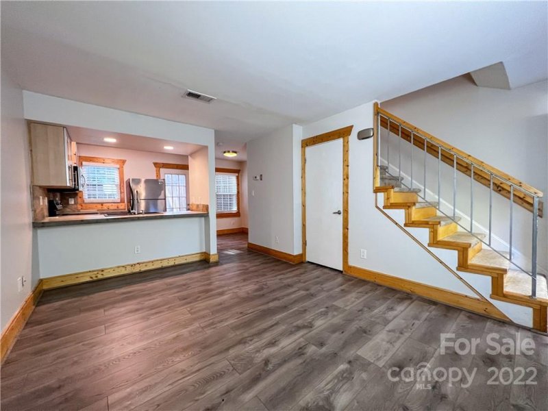 Property image 3 at 636 Chipley Avenue, Charlotte, NC 28205