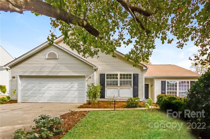 Property image 2 at 12520 Cheryl Anne Place, Charlotte, NC 28262