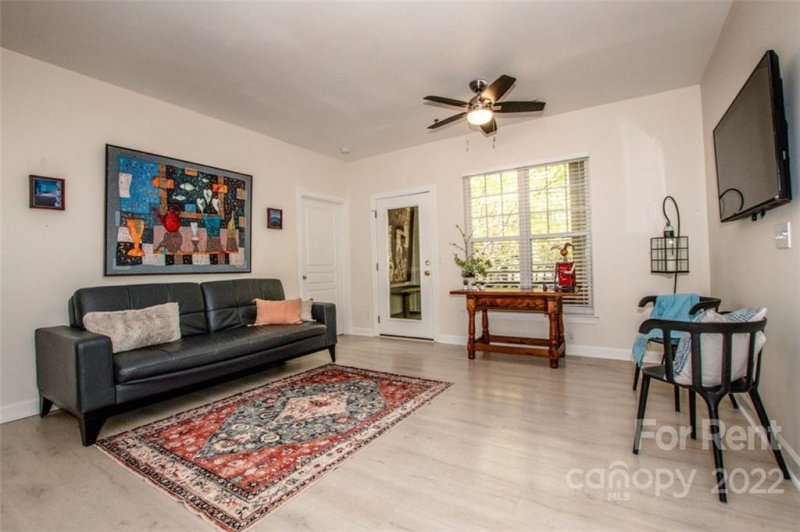 Property image 3 at 18710 Oakhurst Boulevard, Cornelius, NC 28031